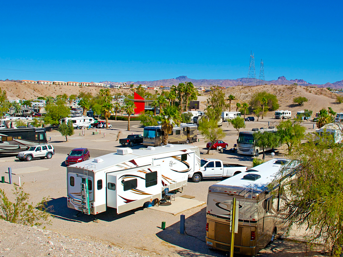 bullhead city lodging on river